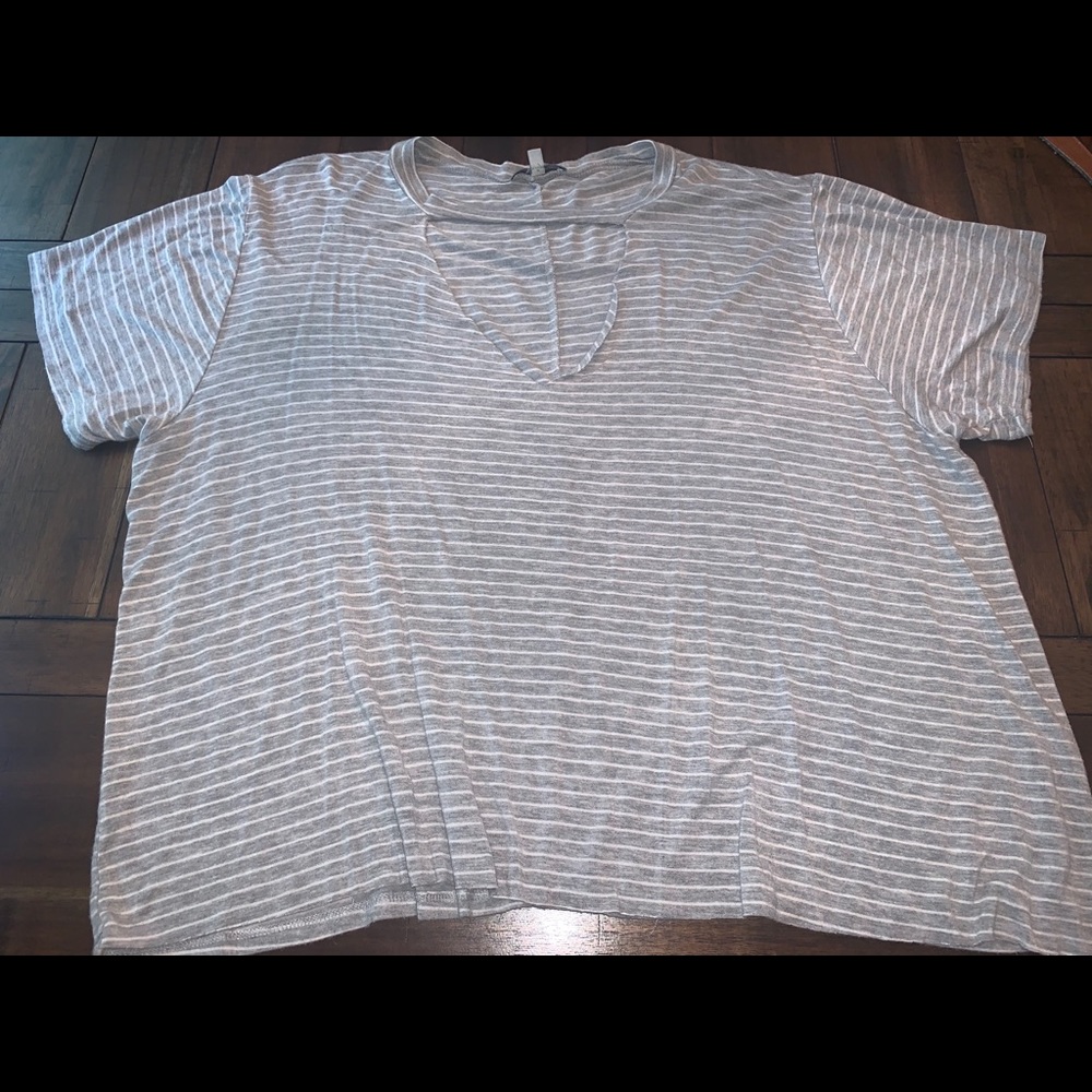 Medium Charlotte Russe Shirt Grey